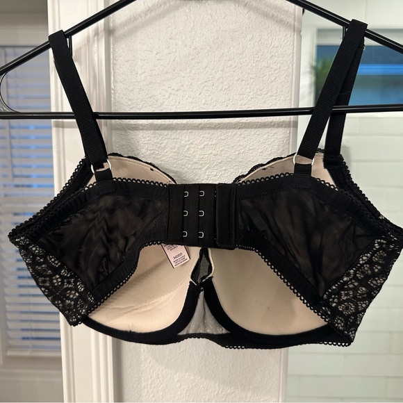 Victoria’s Secret 34DDD dream Angels bra - Picture 2 of 3